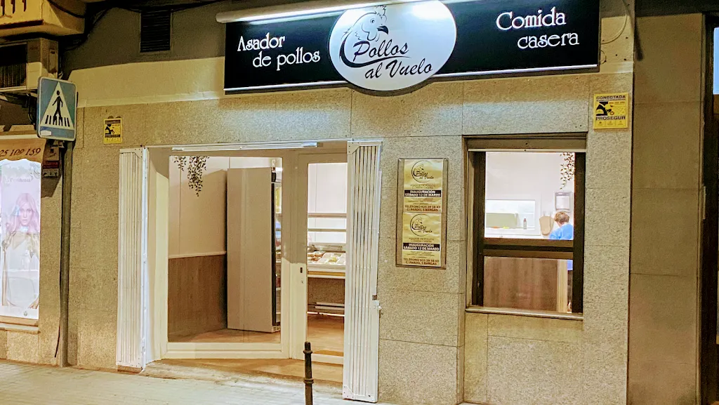 Pollos al vuelo restaurant in Bargas