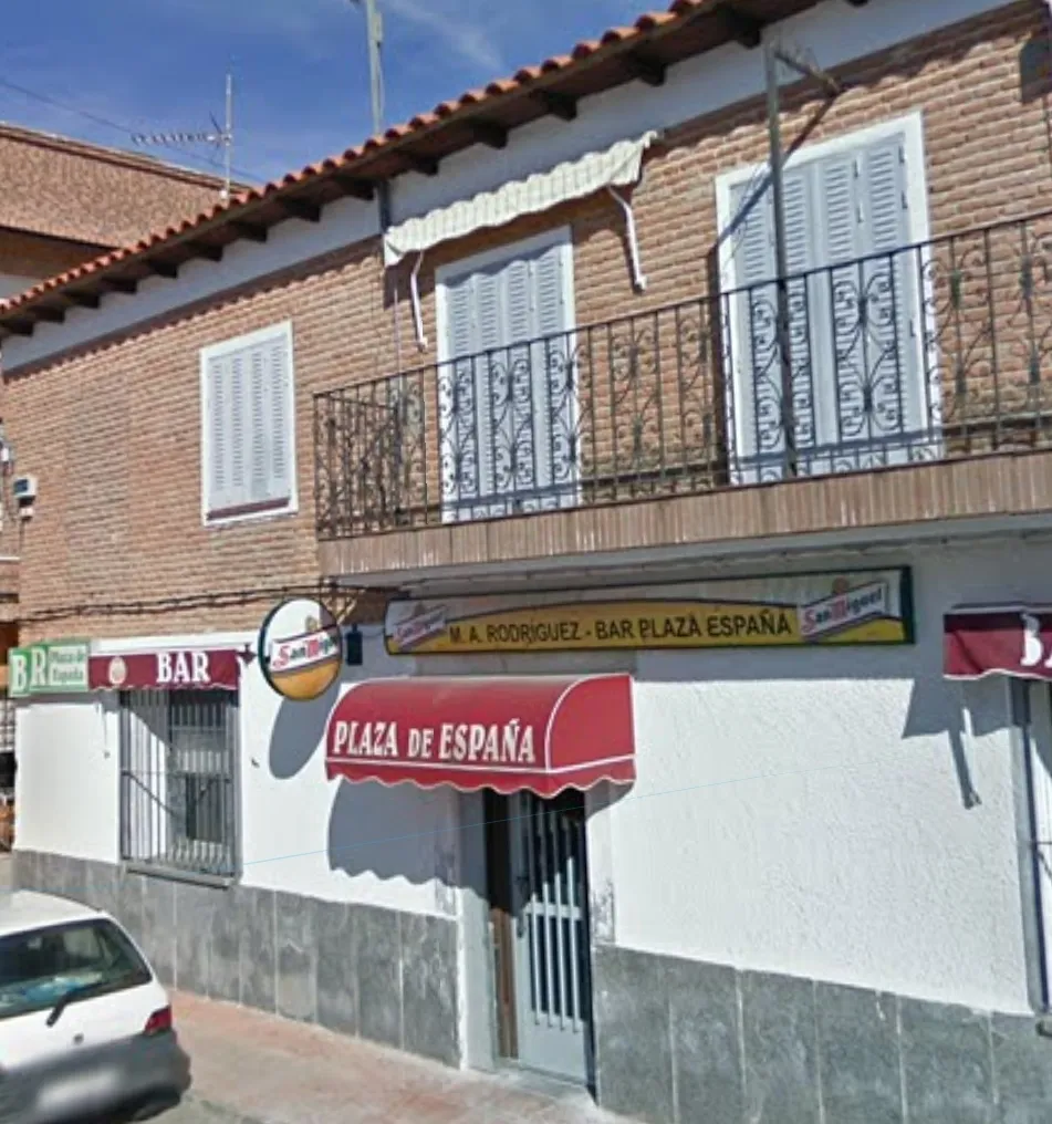 Bar plaza España restaurant in Burujón