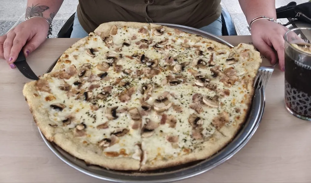 Patricia Cortés_Pizzeria 4 Caminos_Níjar_recensione