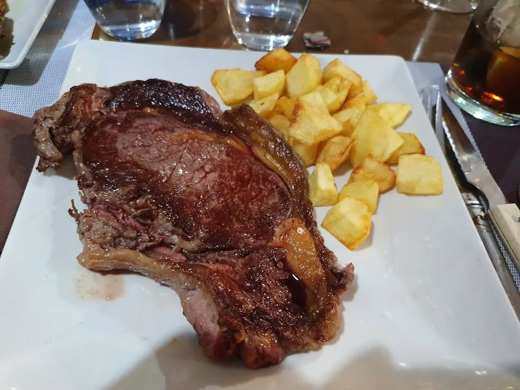 Bar El Parque_Cabañas de la Sagra_slider_image_2