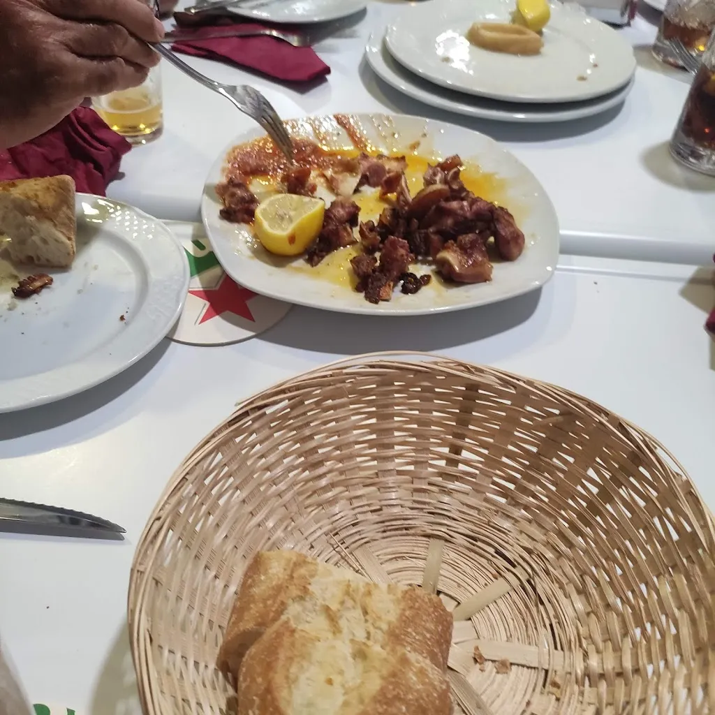 Menu_Bar La Piscina_Cabañas de la Sagra_image_3