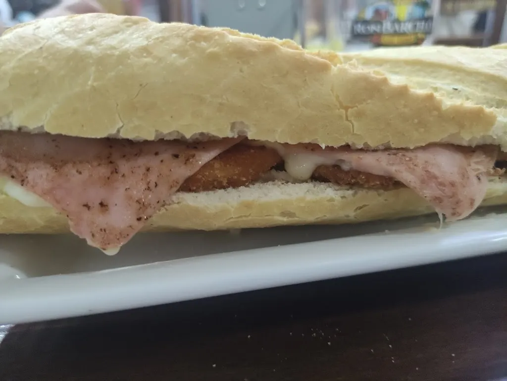 Menu_Bar La Piscina_Cabañas de la Sagra_image_4