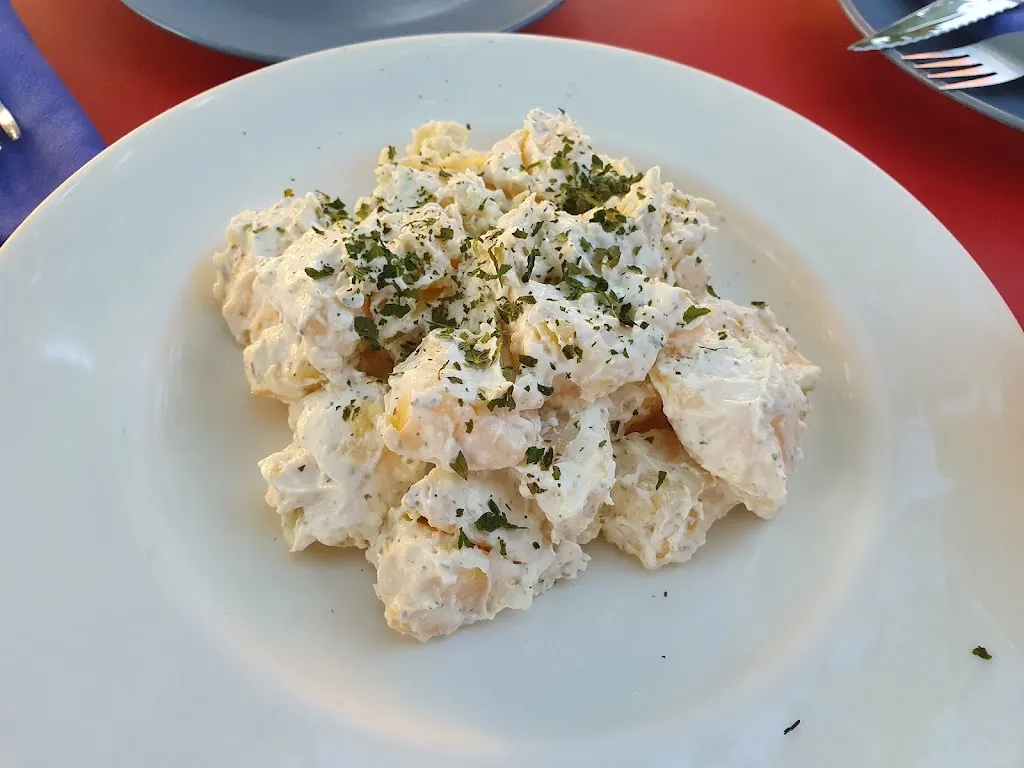 lalolahouse_Bar La Piscina_Cabañas de la Sagra_review