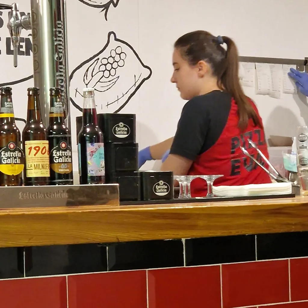 Maria Banu_Pizza Eva Burguillos_Burguillos de Toledo_review