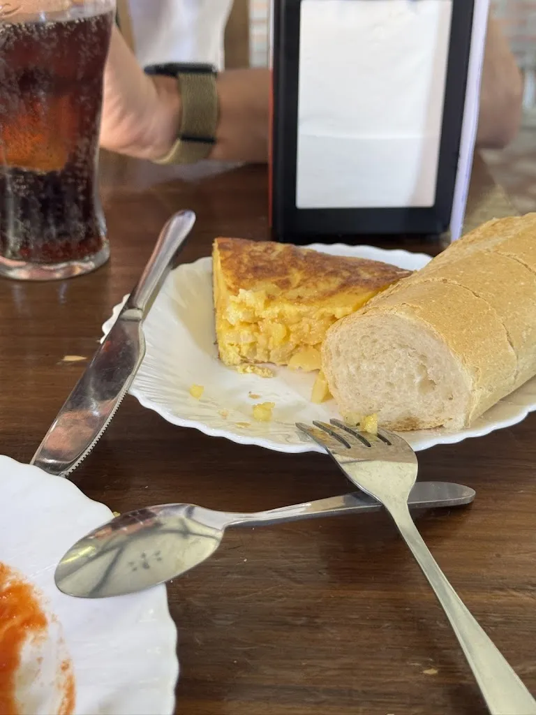 David Rojas_Cafeteria Cervecería La Plaza_Campillo de la Jara El_review