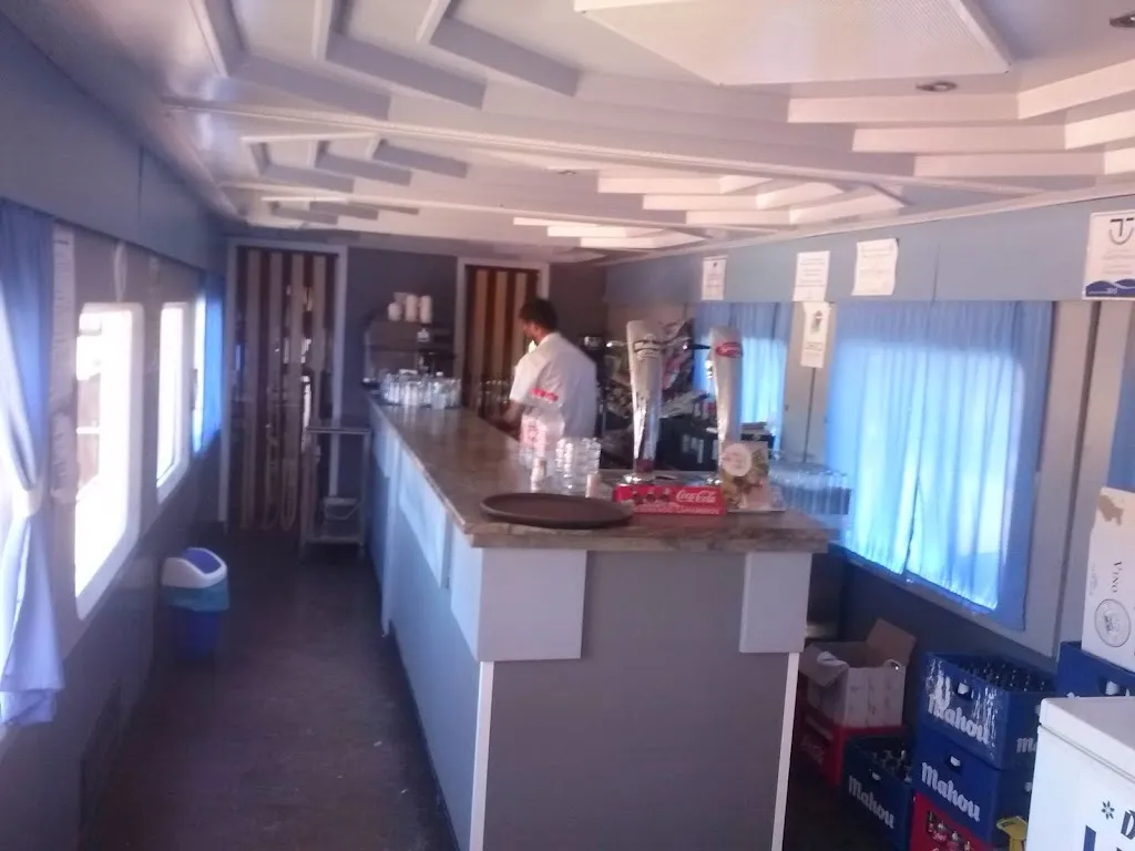 Achiper_Los Vagones de la estación de la Pizarrita_Campillo de la Jara El_review