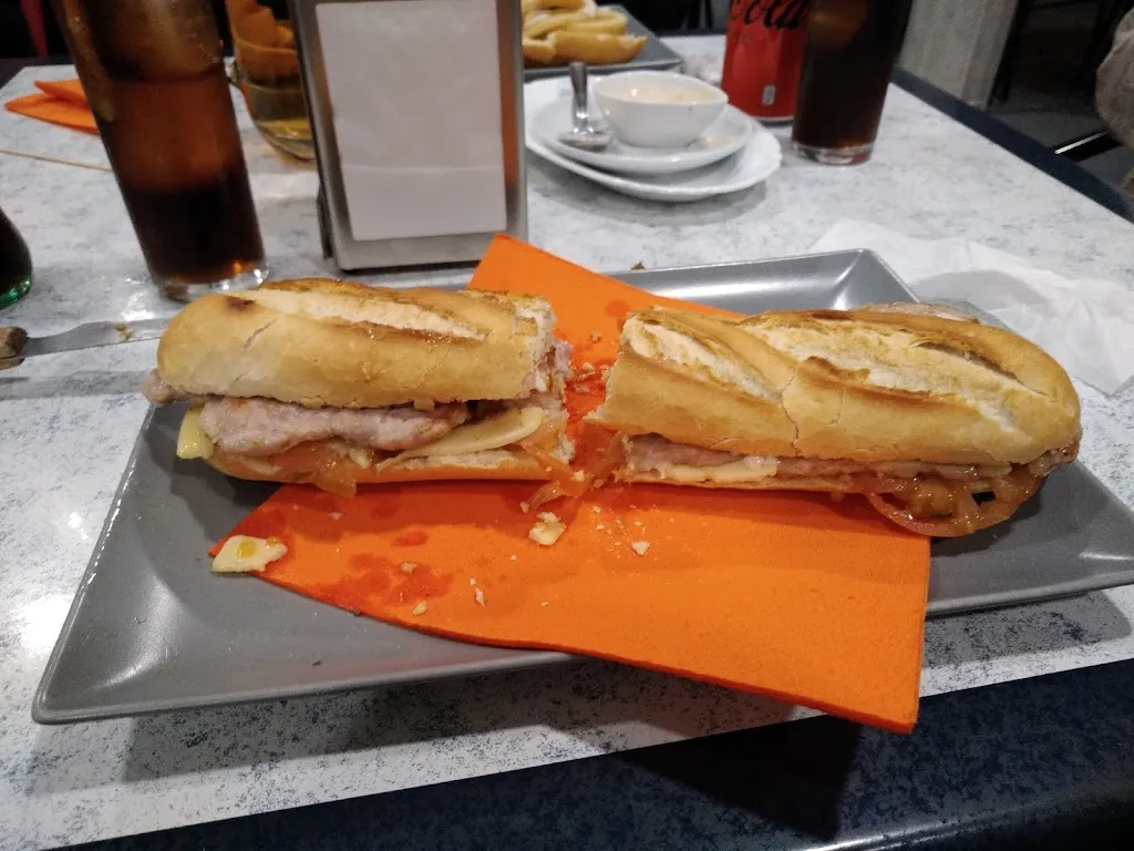 Menu_CAFÉ BAR RE-MO._Camuñas_image_3