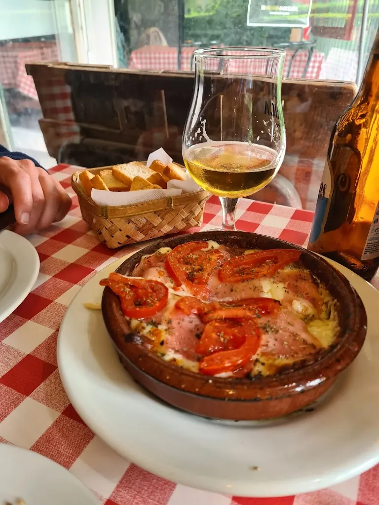 Cris González_Novecento_Camarena_review