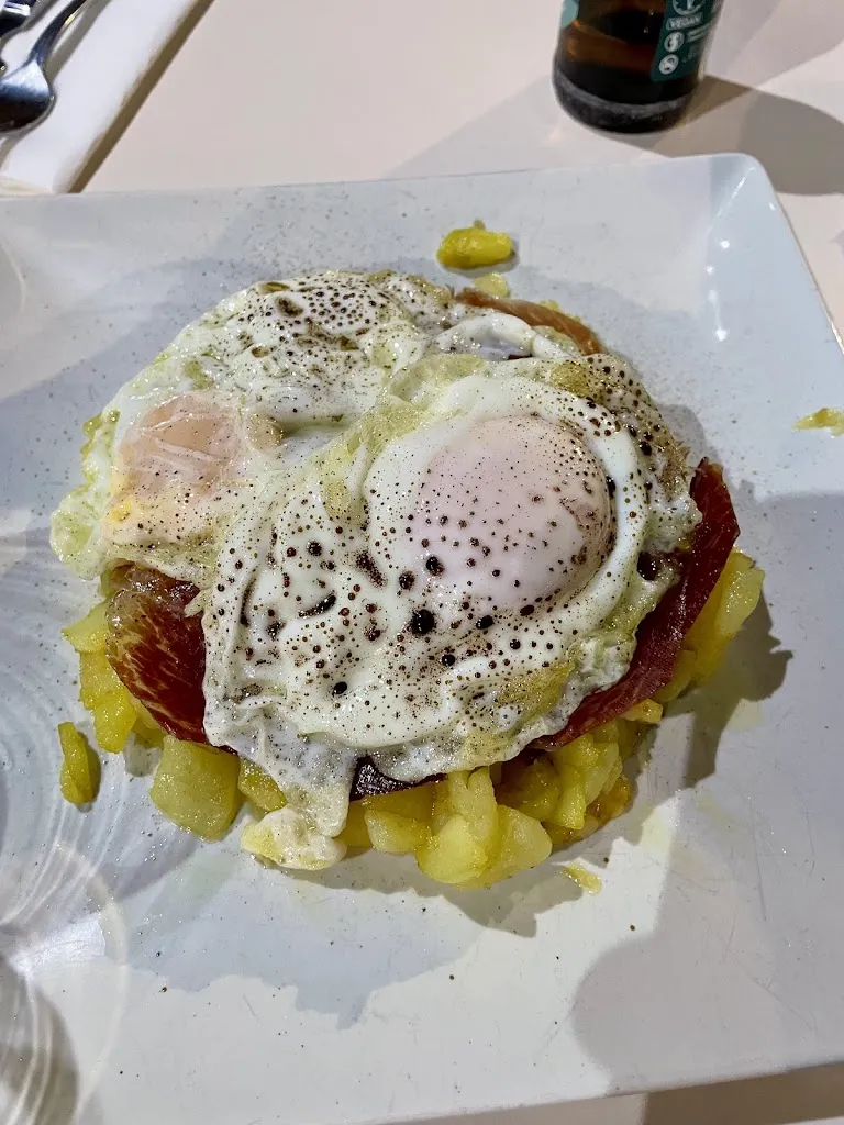 TaBeRNa La FaRáNDuLa._Carmena_slider_image_2