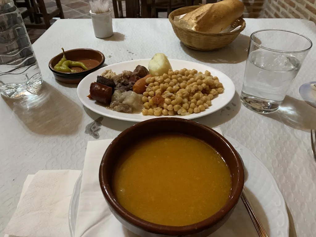 Menu_Hostal Mesón Ajampar_Carpio de Tajo El_image_8