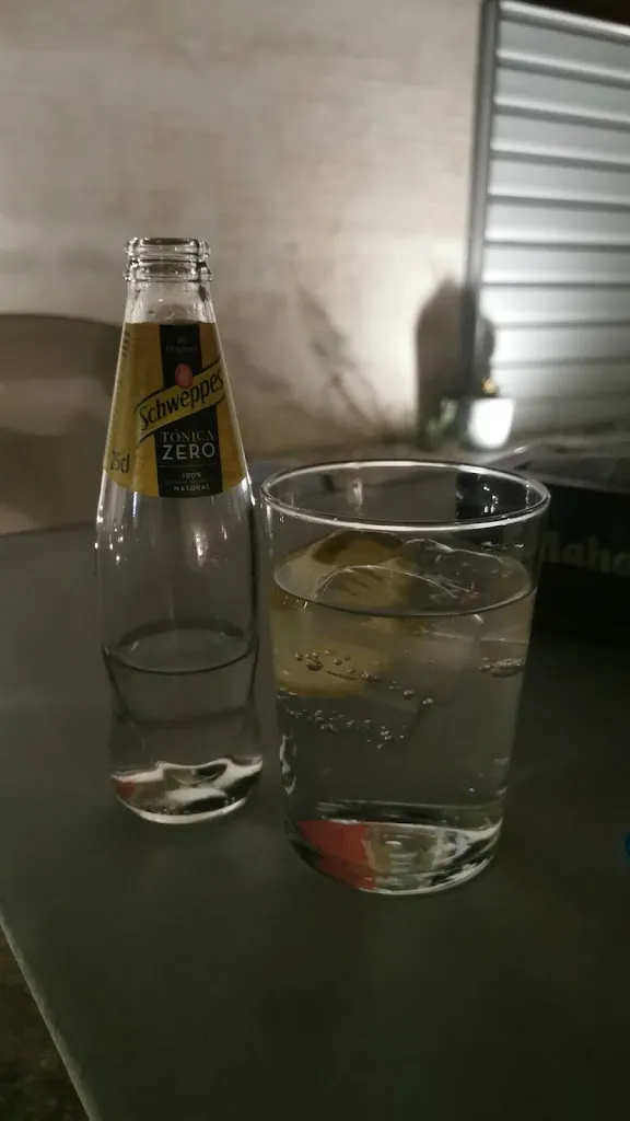 Daniel Almenares Chacón_RestoBar Tapas_Carriches_review