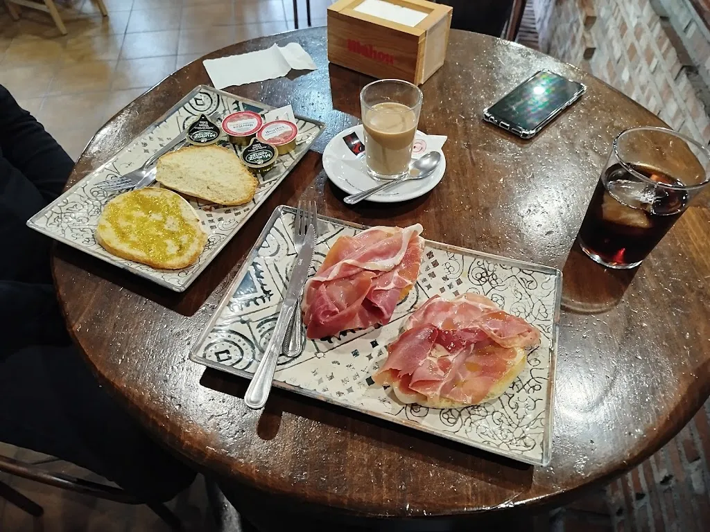 La BdVir tapas°bar_Carriches_slider_image_2