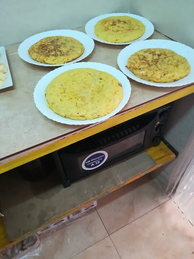 Bar La Farola_Casar de Escalona El_slider_image_3