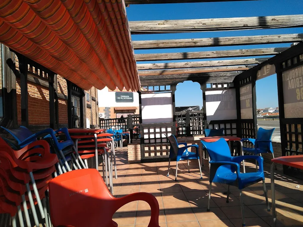 BAR BOCATA CARRANQUE restaurant in Carranque