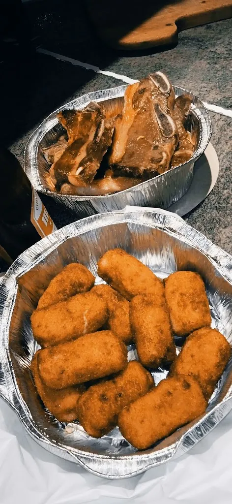 yoelvis p_De María_Casarrubios del Monte_recensione