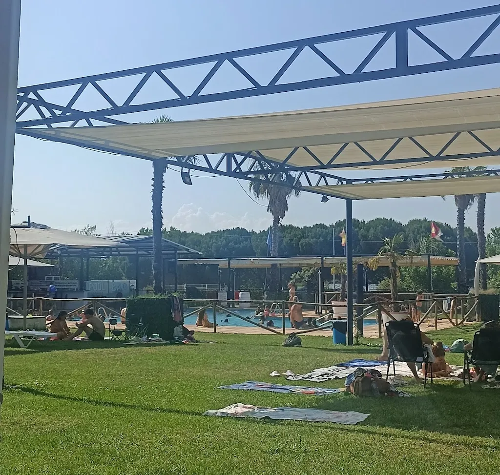 Alexandra R.A_Chiringuito Marina Beach cazalegas Toledo_Cazalegas_review