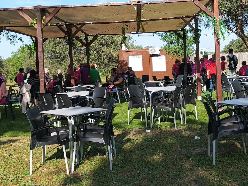 Chiringuito Marina Beach cazalegas Toledo restaurant in Cazalegas