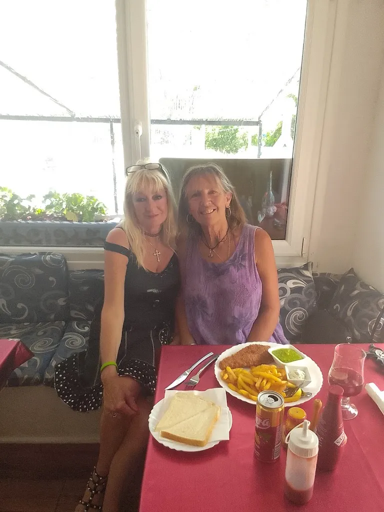 Lorena’s cafe bar_Partaloa_slider_image_2