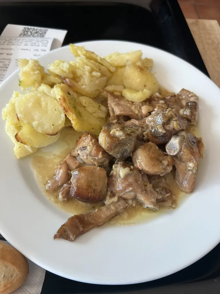 Menu_Área de Servicio Cazalegas La Pausa - Dirección Extremadura_Cazalegas_image_7