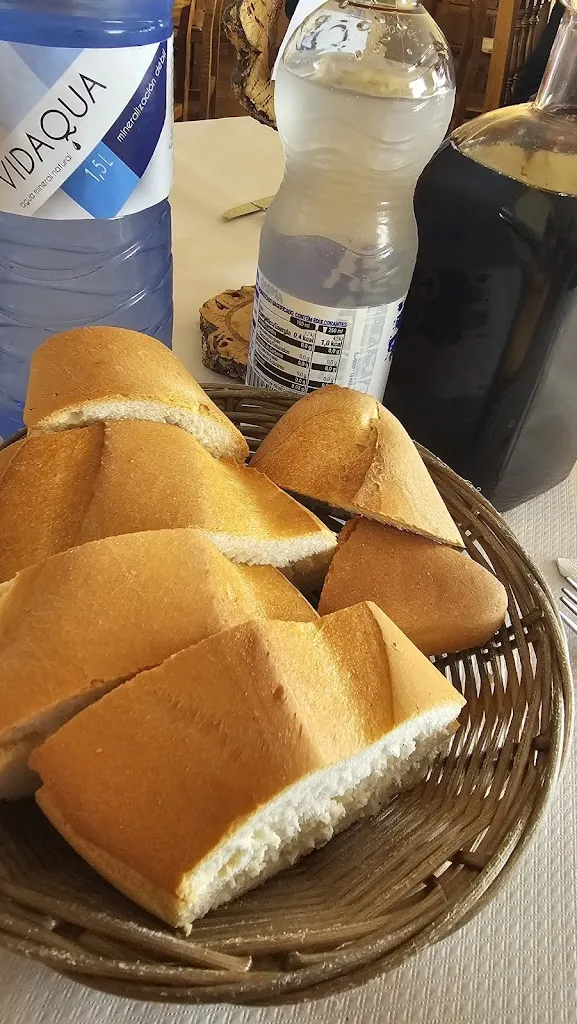 Alesja Rusaka_Restaurante Los Olivos_Cerralbos Los_review