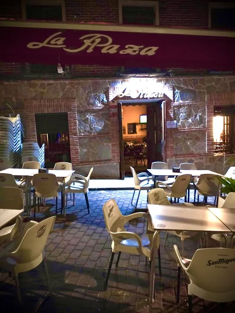 Bar La Plaza restaurant in Cerralbos Los