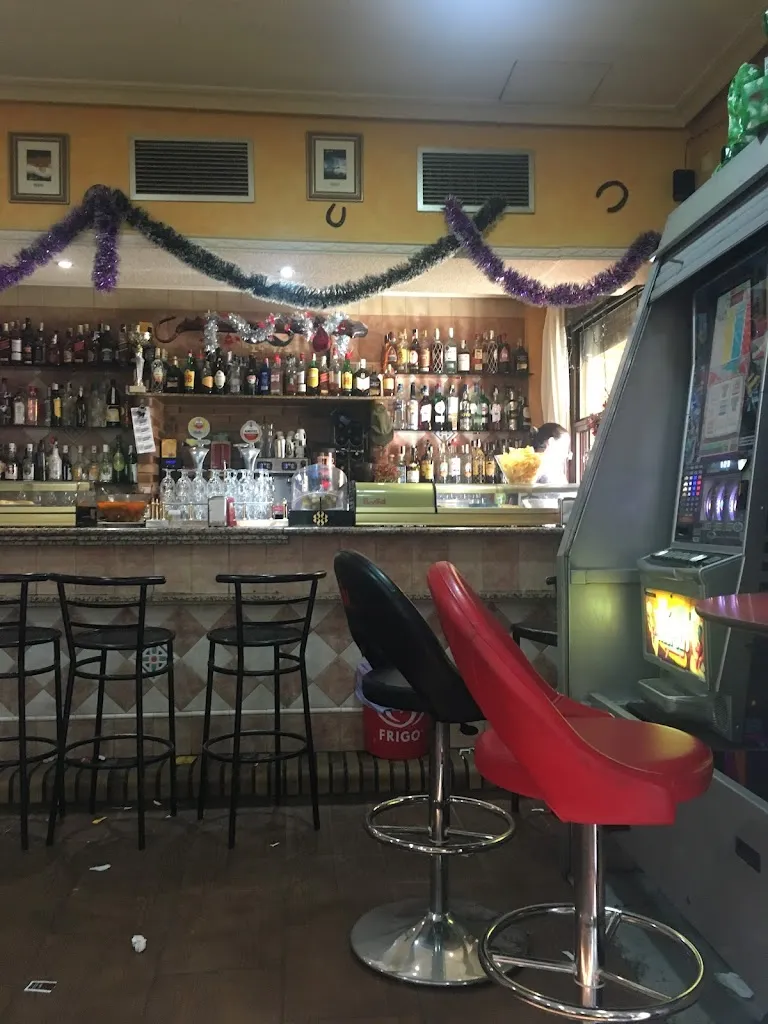 Bar El Bigotes_Chozas de Canales_slider_image_3