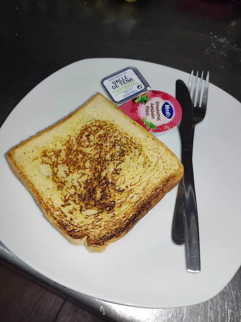 Menu_Bar La Plaza_Chozas de Canales_image_4