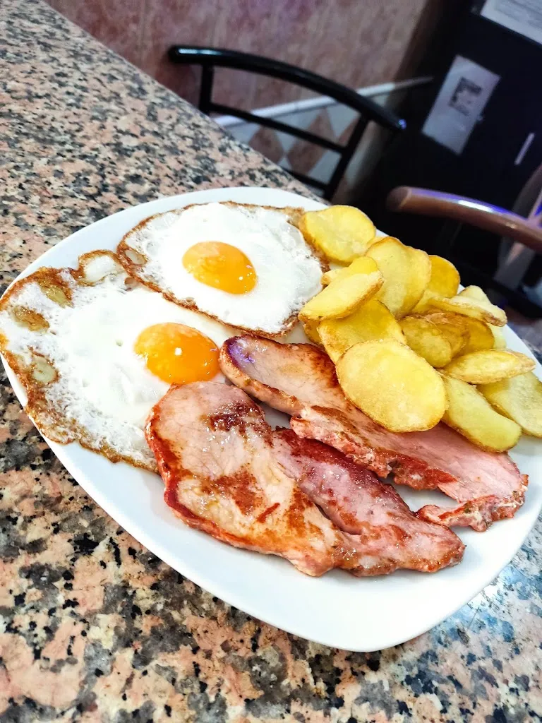 Bar La Plaza_Chozas de Canales_slider_image_2