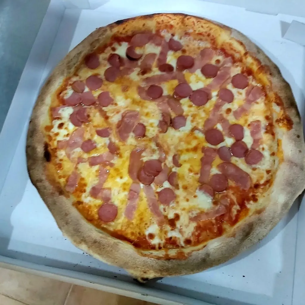 Menu_Giancarlo pizzas_Chozas de Canales_image_4