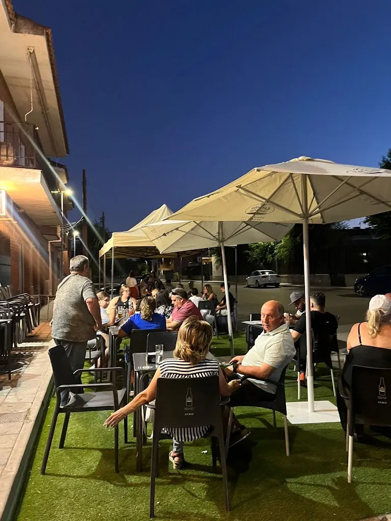 Bendito capricho Restaurant in Cobeja