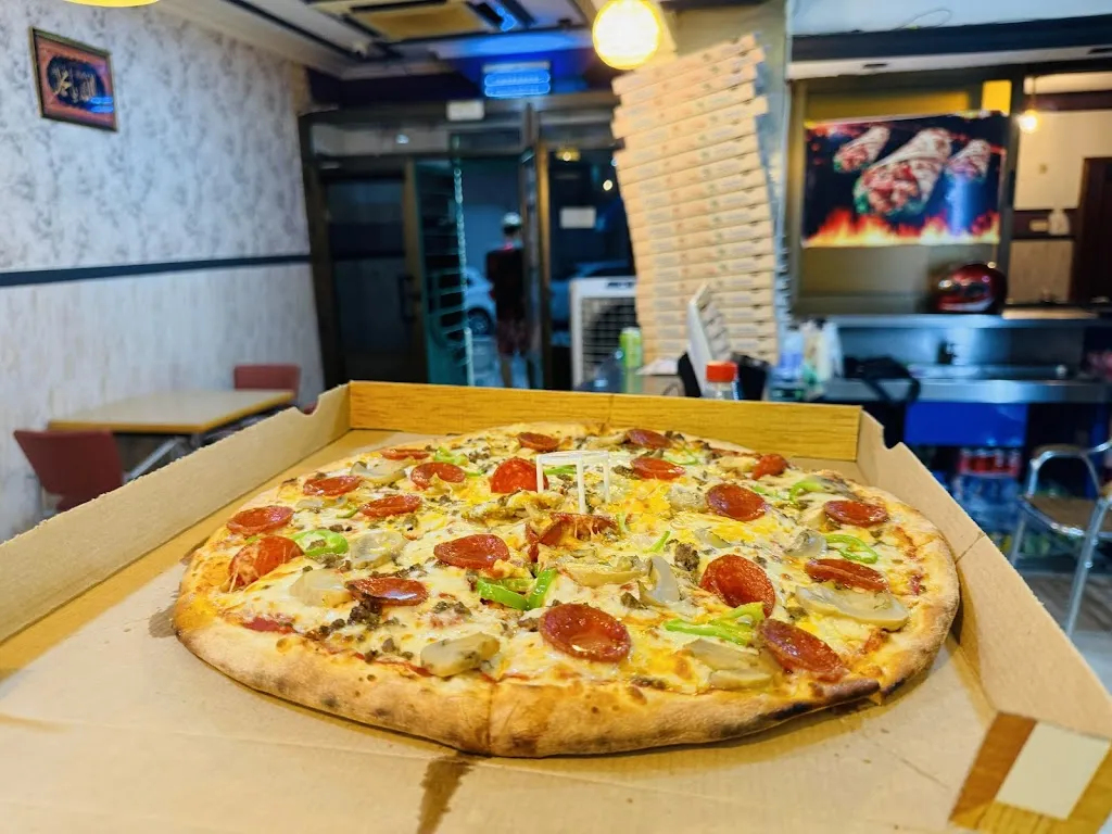 HM Doner kebab & Pizzeria de CORRAL_Corral de Almaguer_slider_image_3