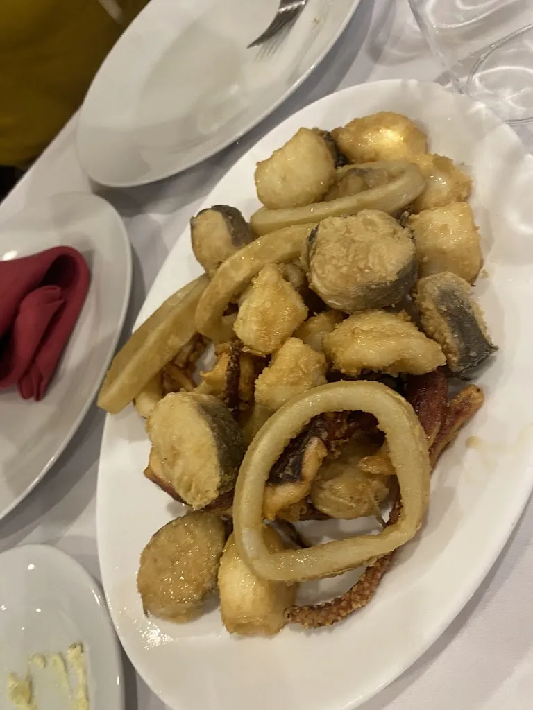 Luisana Toledo_La Lonja II_Cuerva_review