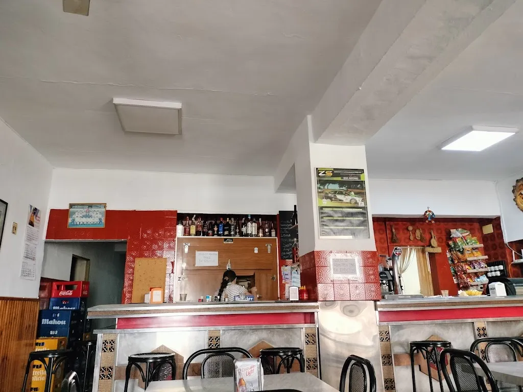 Julio Garrido_Bar Antonio_Paterna del Río_recensione