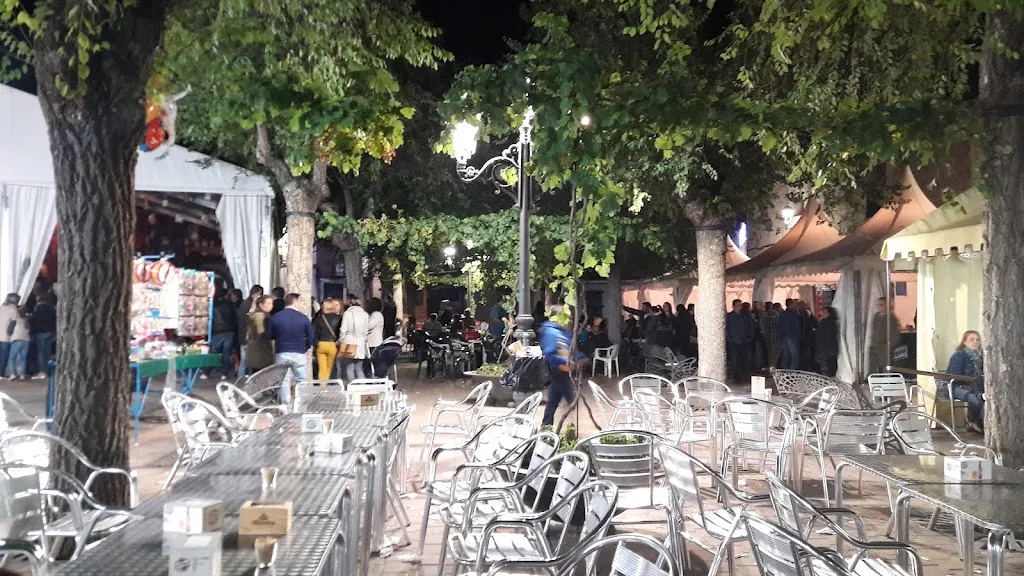 Bar Calixto_Dosbarrios_slider_image_3