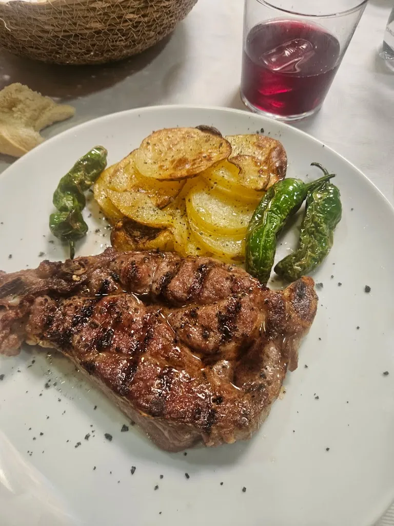 Veronica villanueva heras_La Galera Cafe Bar Restaurante Asador_Consuegra_recensione