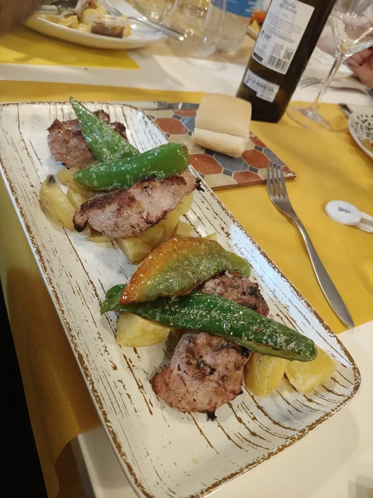 Gastrobar El Pesca_Consuegra_slider_image_3