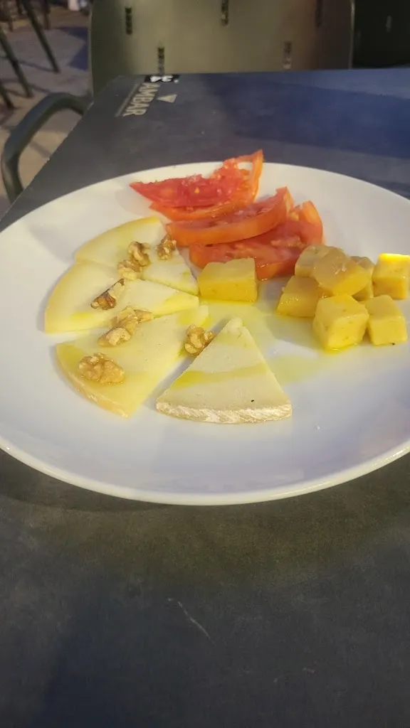 Antonio Romero_Los Bartolos_Consuegra_review