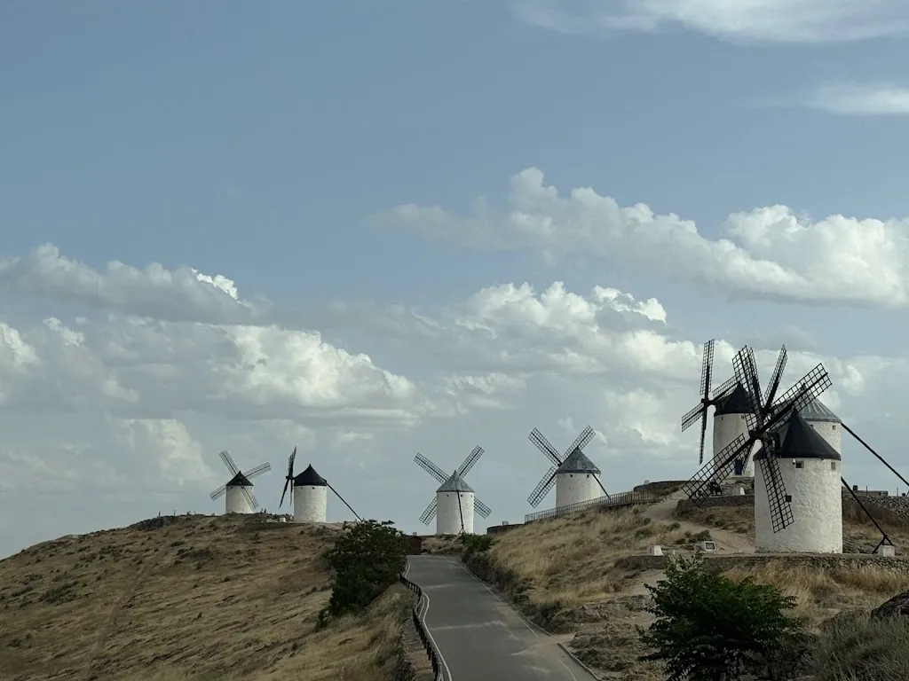 isabel chang_Molinos de Viento de Consuegra_Consuegra_review