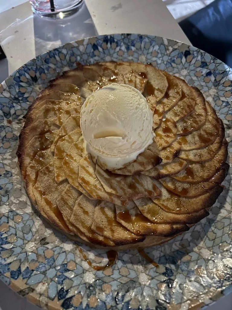 Mesón Arzire_Escalonilla_slider_image_1