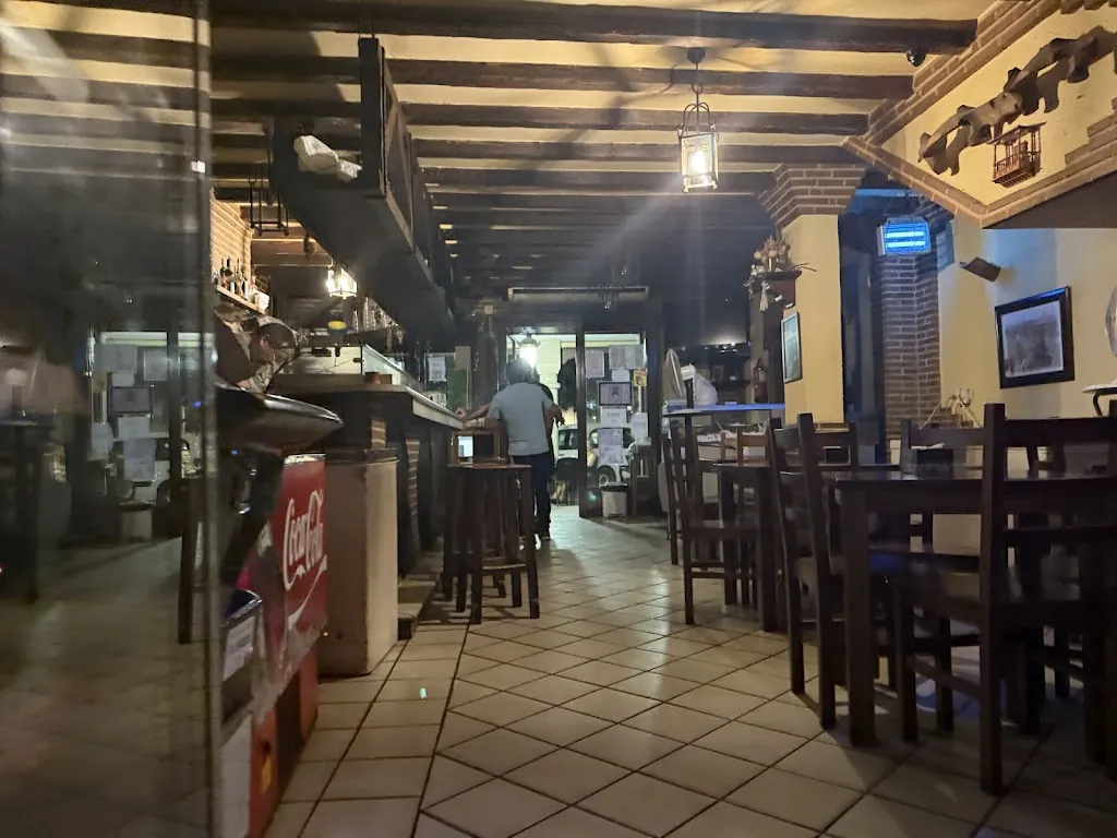 Mesón Lazarillo restaurant in Escalona