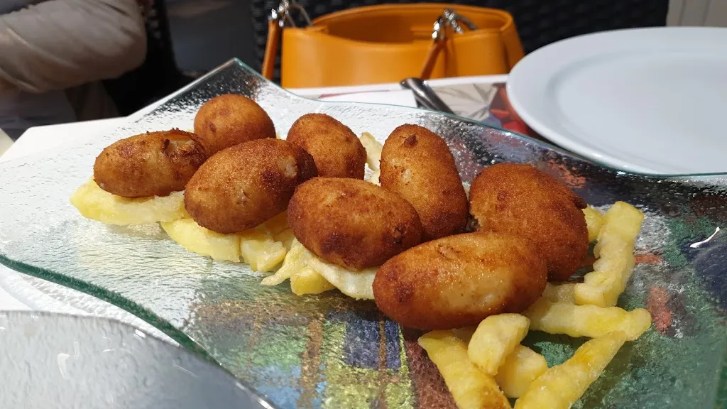 Pub Linea_Esquivias_slider_image_3