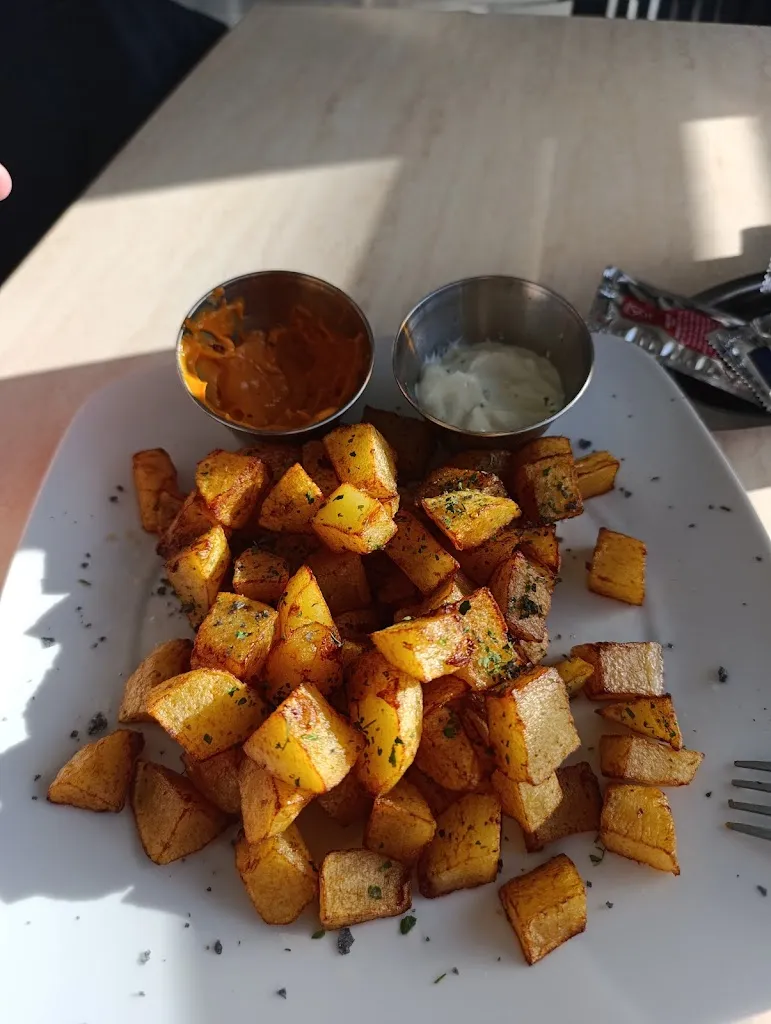 Menu_BisonteBar_Esquivias_image_1