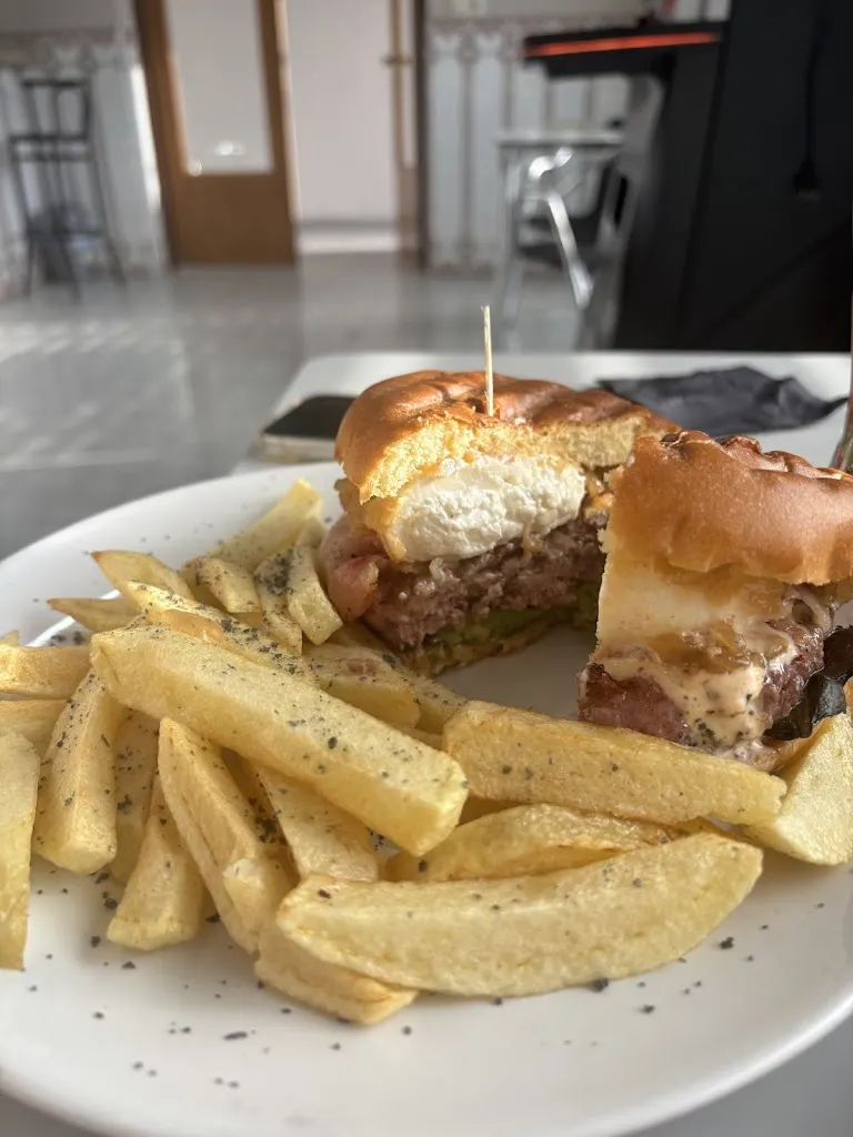 Menu_BisonteBar_Esquivias_image_9