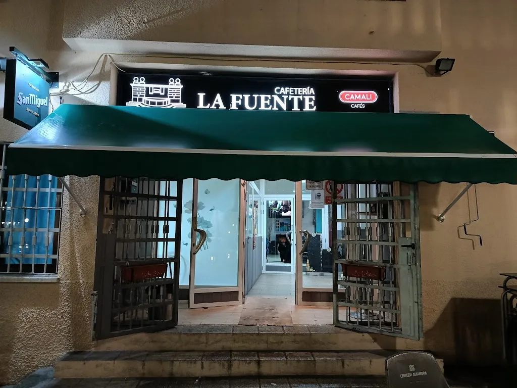 Tamar_Cafetería La Fuente_Esquivias_review