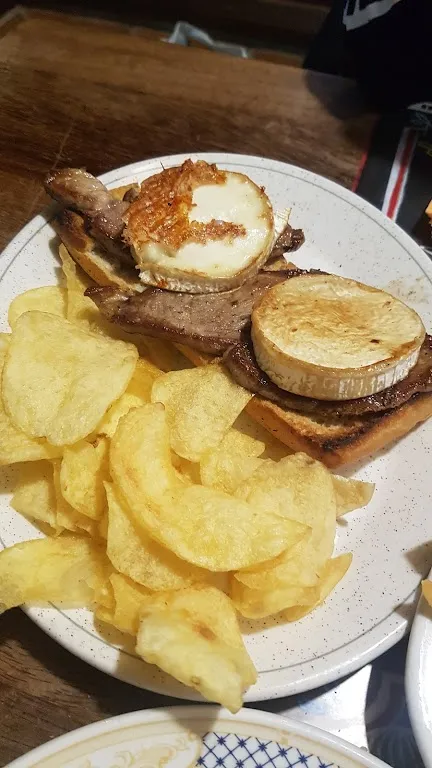 Patricia Garcia Erustes_Complejo HH_Esquivias_review