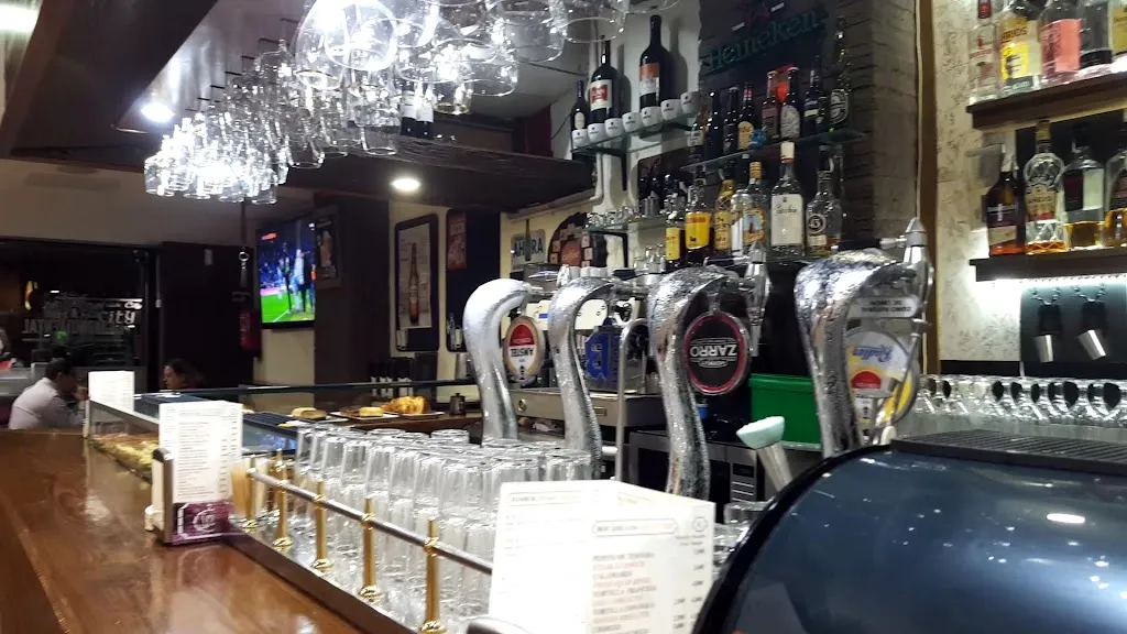 Restaurante Bar La Monumental Cervecería_Estrella La_slider_image_2