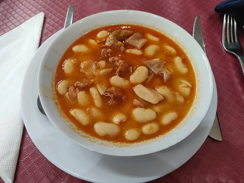 Luis Díaz Gutiérrez_Restaurante Puerta de los Montes_Gálvez_review