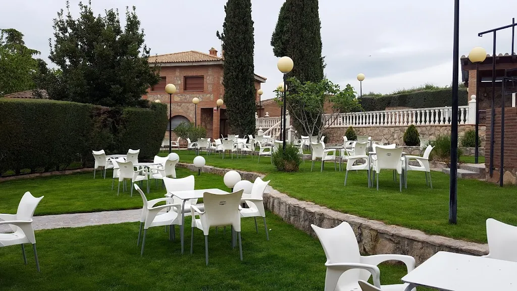 Complejo Luna Jamaica_Guadamur_slider_image_2