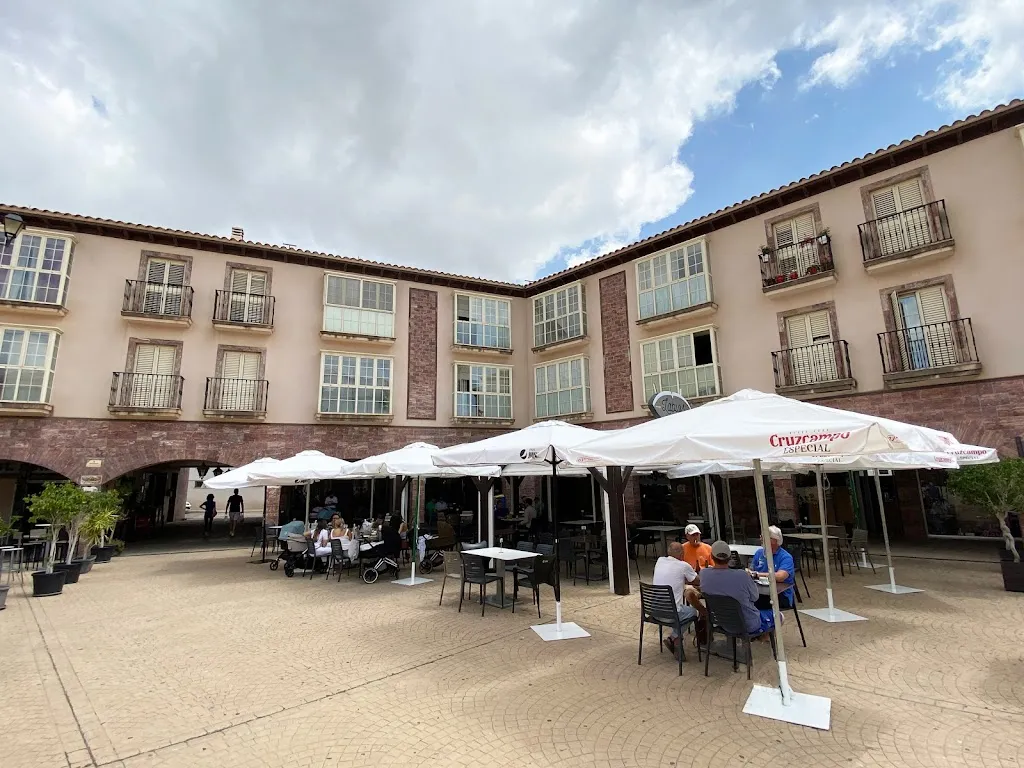 RESTAURANTE LABIOS PLAZA restaurant in Huércal-Overa