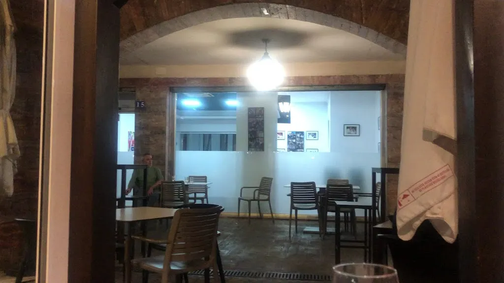 RESTAURANTE LABIOS PLAZA_Huércal-Overa_slider_image_2